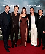 Filename=332.jpg
Filesize=622KiB
Dimensions=2048x1365
Date added=25.05.25 332.jpg